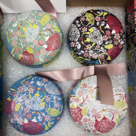 “Enjoy Your Life” 4 Candles Gift - Picture 1 of 12